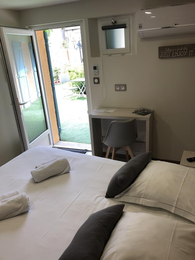 ホテル Le Relax ブラザック エクステリア 写真